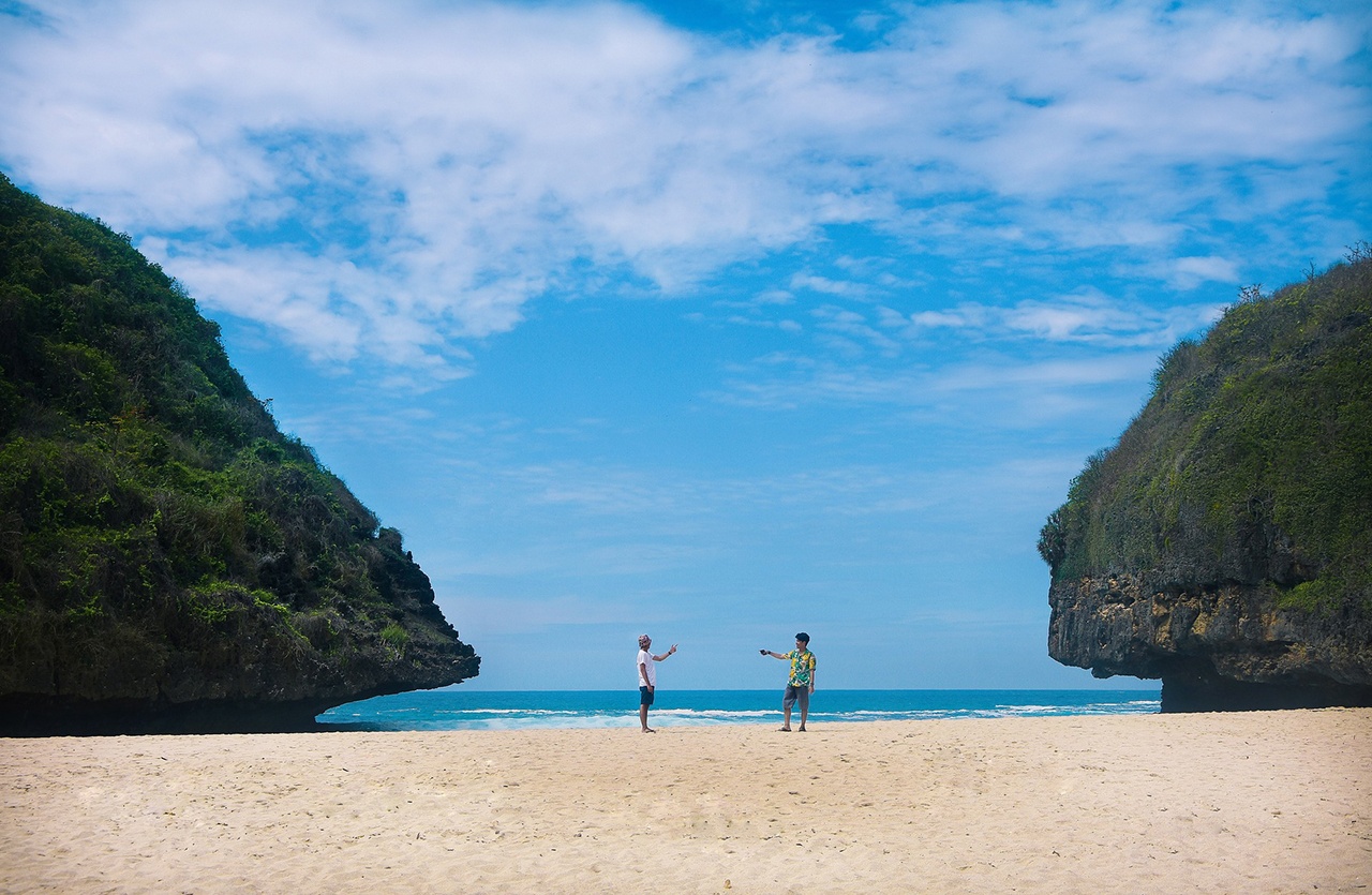 Indonesian Beach public